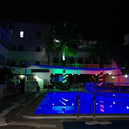 Roadhouse Boutik Hotel de apartamente *