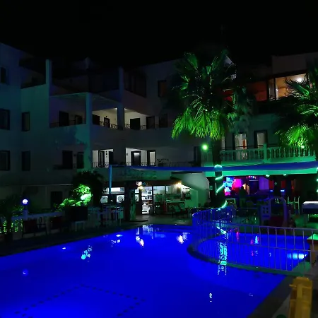 Roadhouse Boutik Hotel de apartamente *
