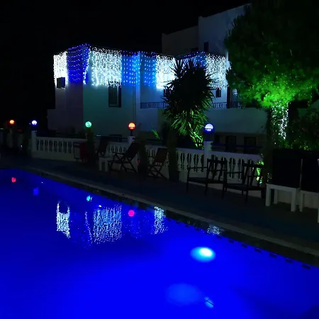 Roadhouse Boutik Hotel de apartamente *